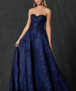 Embroidered Long Strapless Dress By Juliet 692