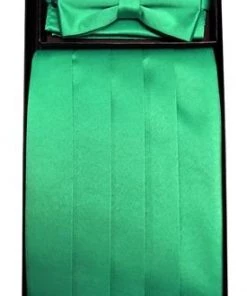 Vesuvio Napoli Emerald Green Poly Satin Cummerbund, Bow Tie, And Hanky Set