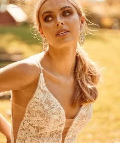 Fitted V-Neck Lace Bridal Gown By Nox Anabel JE915