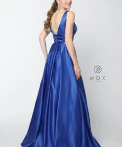 Long V-Neck Cutout Dress With Pockets By Nox Anabel M130