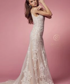 Sleeveless Lace Mermaid Gown By Nox Anabel H494