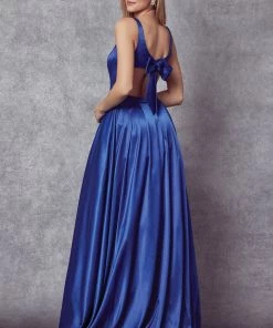 Sleeveless V-Neck Bow Back Gown By Juliet 691