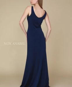 Prom Fitted Long Sleeveless V-Neck Dress By Nox Anabel Q011
