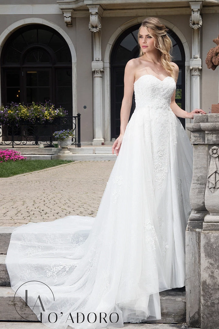 Lo Adoro By Mary's Bridal Sweetheart Lace Applique Wedding Gown By Mary's Bridal M638 Wedding Dresses 3 Lo Adoro By Mary's Bridal Sweetheart Lace Applique Wedding Gown By Mary's Bridal M638 Wedding Dresses