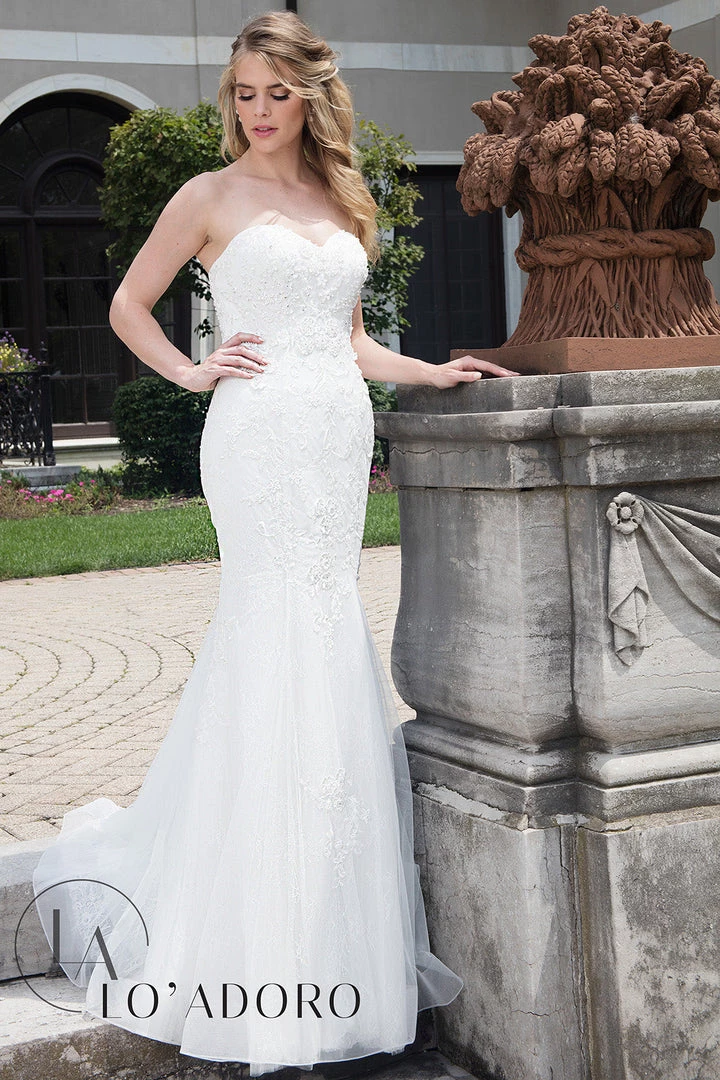 Lo Adoro By Mary's Bridal Sweetheart Lace Applique Wedding Gown By Mary's Bridal M638 Wedding Dresses 5 Lo Adoro By Mary's Bridal Sweetheart Lace Applique Wedding Gown By Mary's Bridal M638 Wedding Dresses